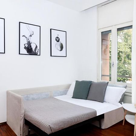 2 Design Apartments in Piazza San Marco Milano Esterno foto