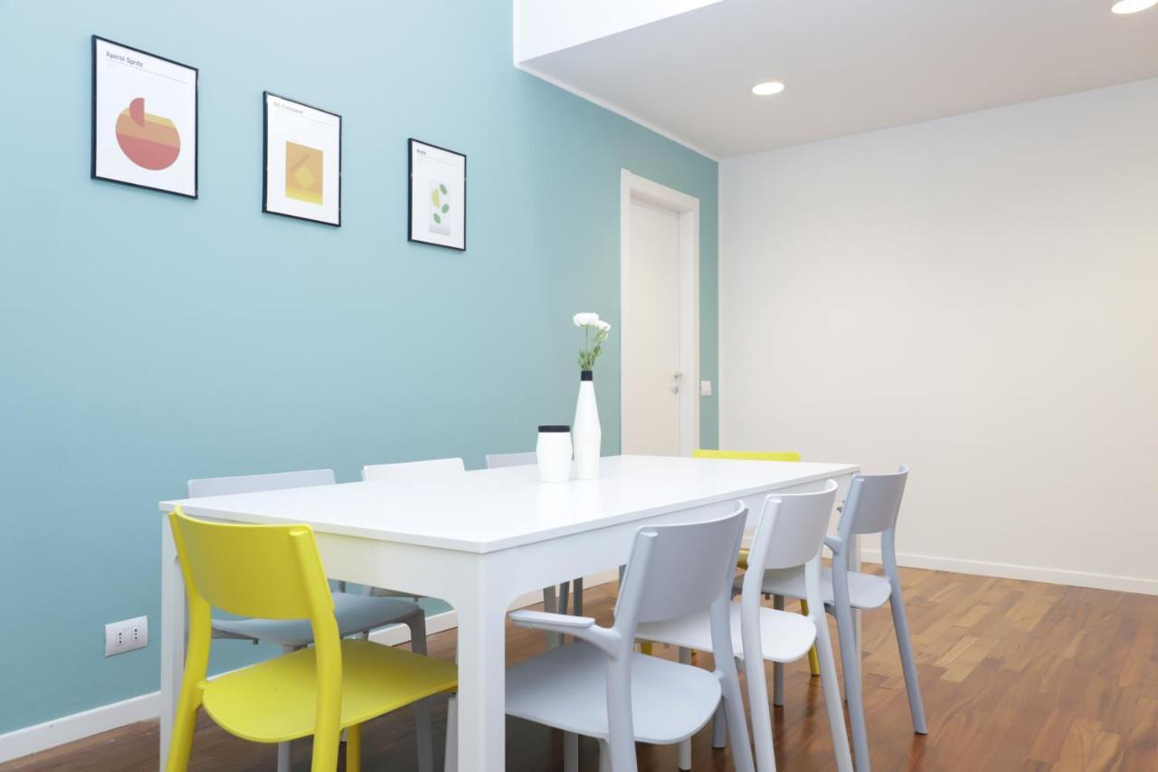 2 Design Apartments in Piazza San Marco Milano Esterno foto