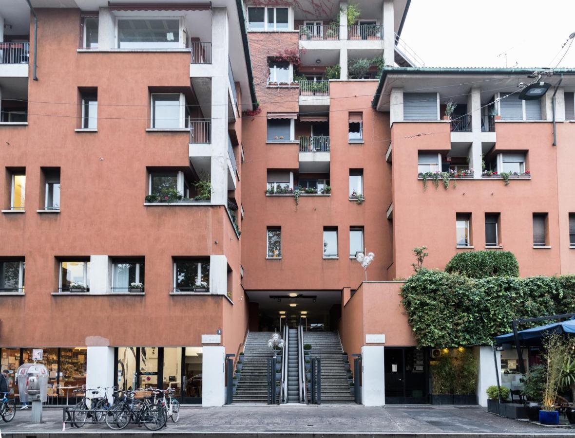 2 Design Apartments in Piazza San Marco Milano Esterno foto