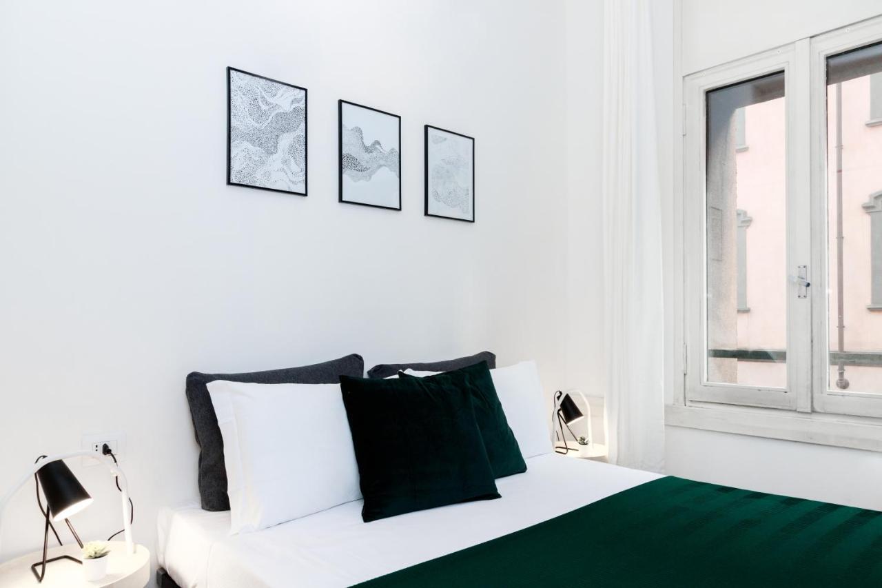 2 Design Apartments in Piazza San Marco Milano Esterno foto