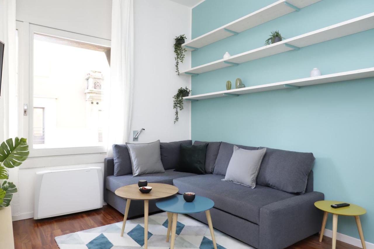 2 Design Apartments in Piazza San Marco Milano Esterno foto